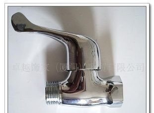 水暖系統的高效節流能手 4分直通閥門詳解