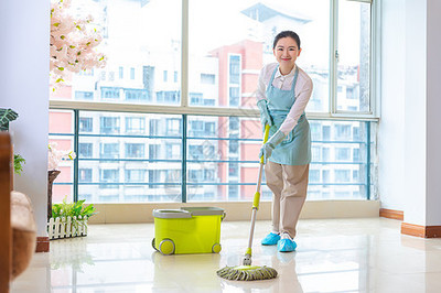 巧借清潔之藝，女性家政保潔拖地全攻略